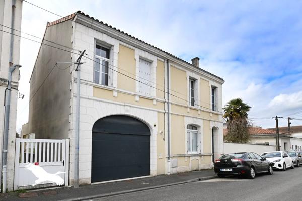 Maison à vendre 385 688 € Angoulême 6 p 175 m² DPE C