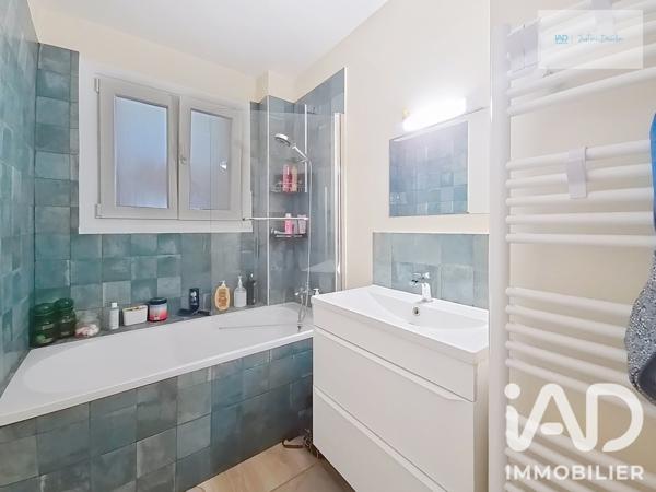 Appartement à vendre 4 pièces 77 m² Saint-Fargeau-Ponthierry