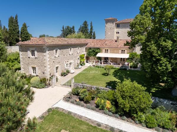 Château historique entièrement restauré – XIIIe/XIVe et  XVIIe siècle.