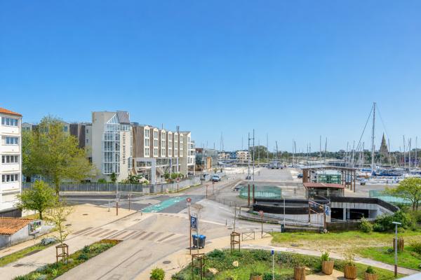 Appartement
         3 pièces
        - 91 m² Exclusivité 499 500 € *