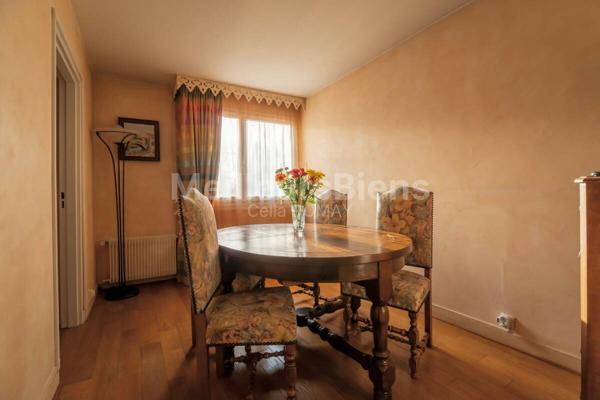 Appartement 4 pièces avec loggia, cave et parking sécurisé