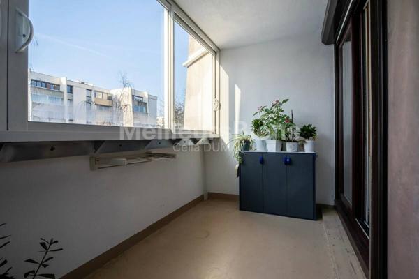 Appartement 4 pièces avec loggia, cave et parking sécurisé