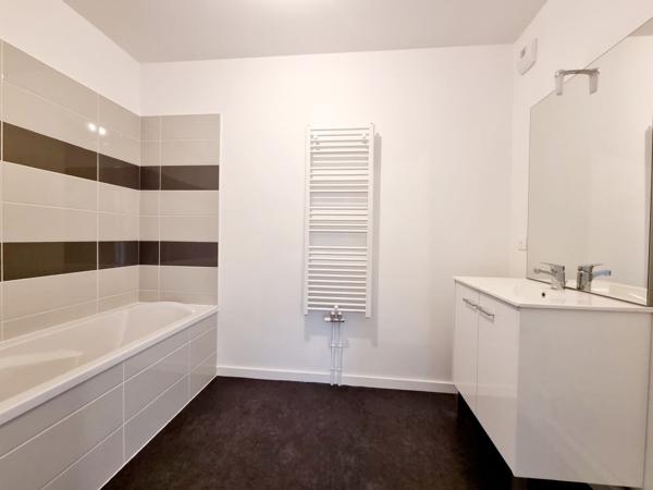 Location Appartement66,2 m² - 3 Pièces - TOURS (37100)