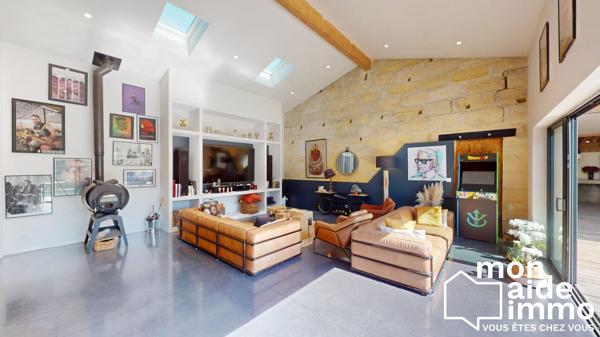 Maison de charme de 215 m² avec piscine,  proche de bordeaux