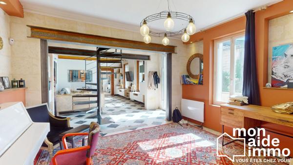 Maison de charme de 215 m² avec piscine,  proche de bordeaux