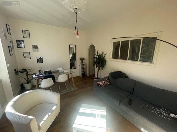 Appartement à louer à Rennes en Ille-et-Vilaine (35000), ref : 012-1187   
RENNES CENTRE