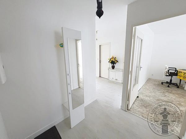 Vente                                                      Appartement
                        
                     3 pièces                      73 m2                     à Dourdan