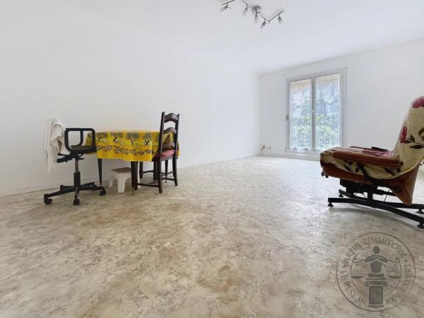 Vente                                                      Appartement
                        
                     3 pièces                      73 m2                     à Dourdan