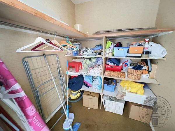 Vente                                                      Appartement
                        
                     3 pièces                      73 m2                     à Dourdan