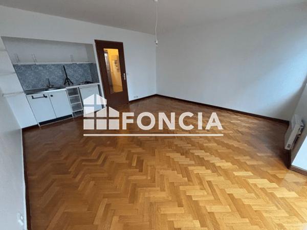 Location Appartement 2 pièces 43.3 m² - 42 RUE HORACE VERNET Issy Les Moulineaux 92130