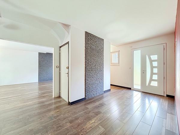 Maison Gennes Val De Loire 5 pièce(s) 188m2