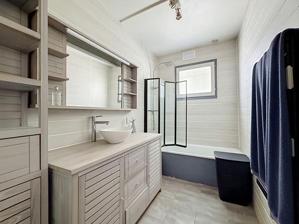 Maison Gennes Val De Loire 5 pièce(s) 188m2