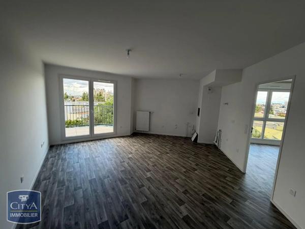Appartement à louer 2 pièces 45.78m² Drancy (93700)