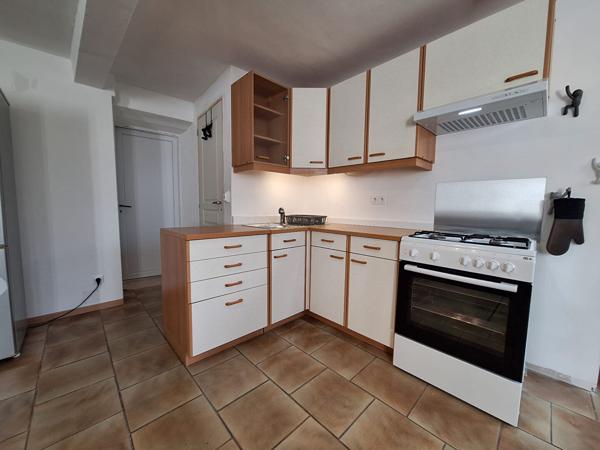 À LOUER - Appartement 2 Pièces en Duplex MEUBLÉ