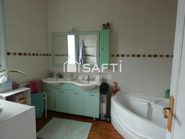 Belle Maison de Ville avec Grand Espace de Vie