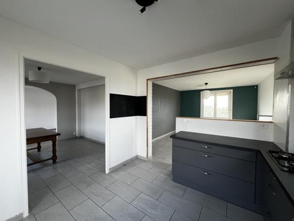 Maison à louer |  Lampaul-Ploudalmézeau |  5 pièces | 140 m²