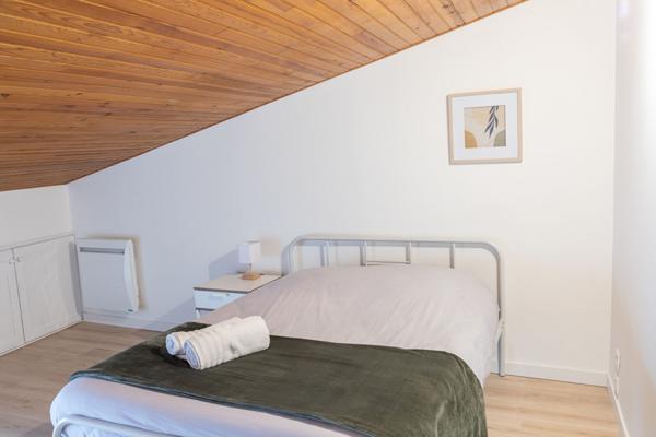 Appartement Villeneuve-Tolosane, T2 bis de 42.00 m2 rénové dans une petite copropriété sans charges