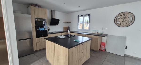 Maison à louer 850 € CC Courcelles-de-Touraine 5 p 103 m² DPE C