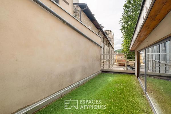 VIENNE HISTORIQUE – Triplex d’architecte entre histoire et design contemporain