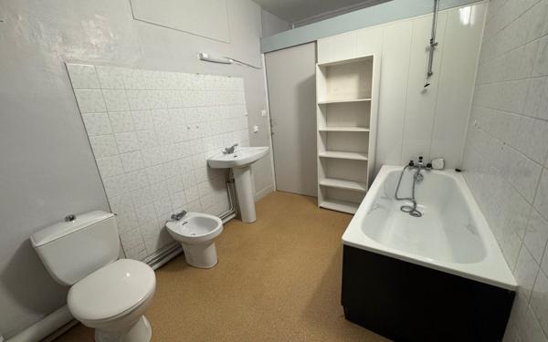 Appartement à louer    5 pièces • 128 m2 Mazamet