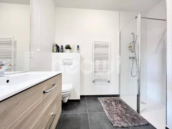 DUPLEX DERNIER ÉTAGE DE 107 M2 + 130 M2 DE TERRASSE AVEC PISCINE