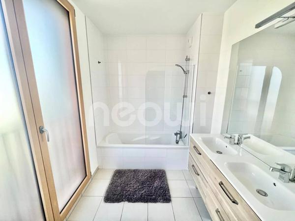 DUPLEX DERNIER ÉTAGE DE 107 M2 + 130 M2 DE TERRASSE AVEC PISCINE
