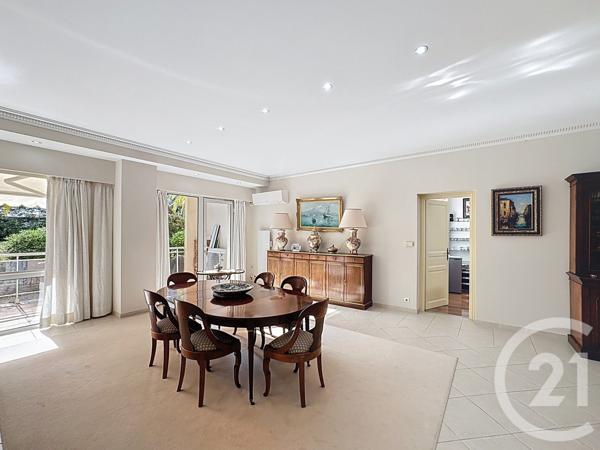 Appartement F7 Et + à vendre  7 pièces - 169,77 m2 MANDELIEU LA NAPOULE - 06