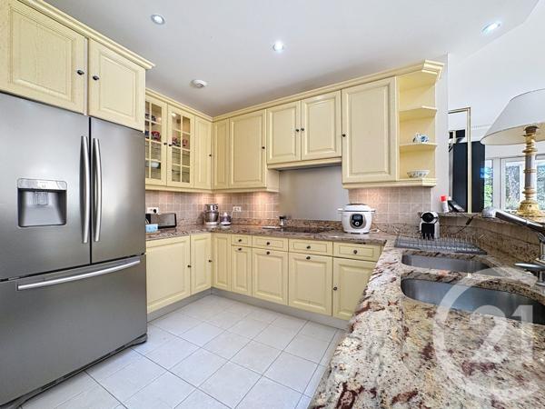 Appartement F7 Et + à vendre  7 pièces - 169,77 m2 MANDELIEU LA NAPOULE - 06