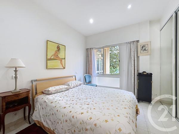 Appartement F7 Et + à vendre  7 pièces - 169,77 m2 MANDELIEU LA NAPOULE - 06