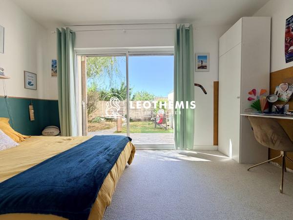 MAISON CONTEMPORAINE RÉNOVÉE AVEC PISCINE