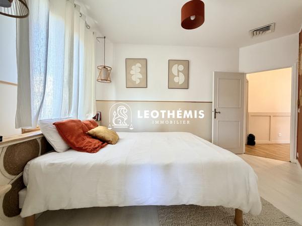 MAISON CONTEMPORAINE RÉNOVÉE AVEC PISCINE
