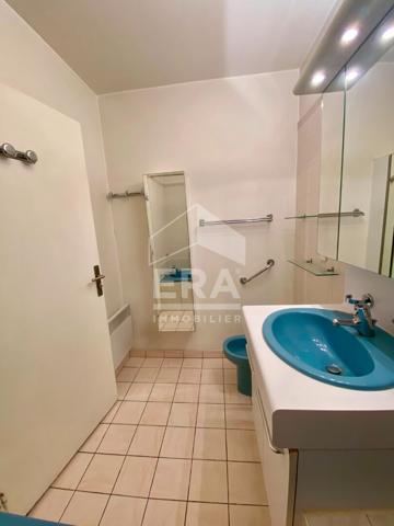 PAU - Hyper centre ville : Résidence senior Les Hespérides : Appartement T2 avec parking