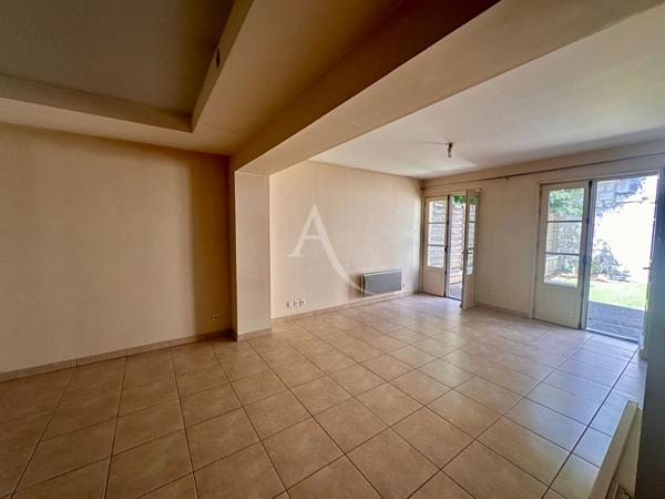 Appartement Saintes 3 pièce(s) 79 m2