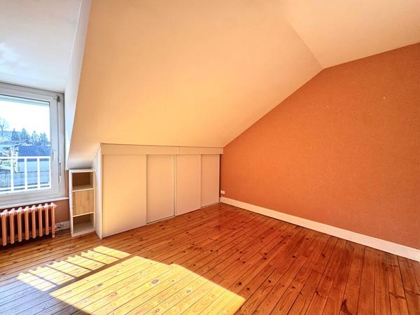 Charmante Mancelle avec chambre de plain-pied
