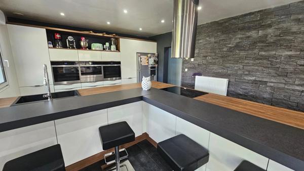 Magnifique Maison Individuelle 155m2 - 4 chambres - Garage - Pergola - jardin