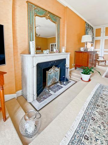 Dpt Vienne (86), à vendre CHATELLERAULT appartement bourgeois T6 de 161,64 m²