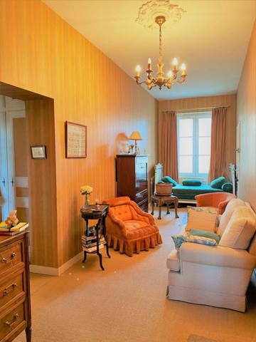 Dpt Vienne (86), à vendre CHATELLERAULT appartement bourgeois T6 de 161,64 m²