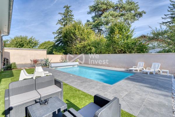 MEYZIEU - Maison familiale de 150 m² avec piscine, garage de 45 m² et climatisation.