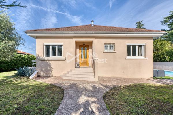 MEYZIEU - Maison familiale de 150 m² avec piscine, garage de 45 m² et climatisation.