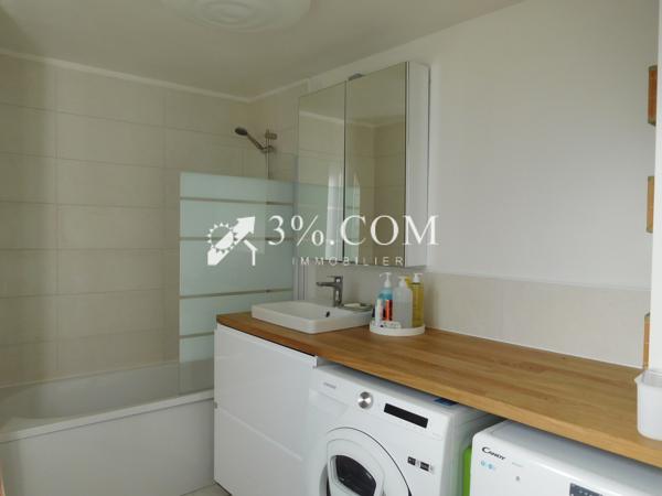 Maison
                                                                                                                                                                                                                                                                                                                        6 pièce(s)                                                                                                                                                                                                          3 chambre(s)                                                                                                                                                                                                          102  m²