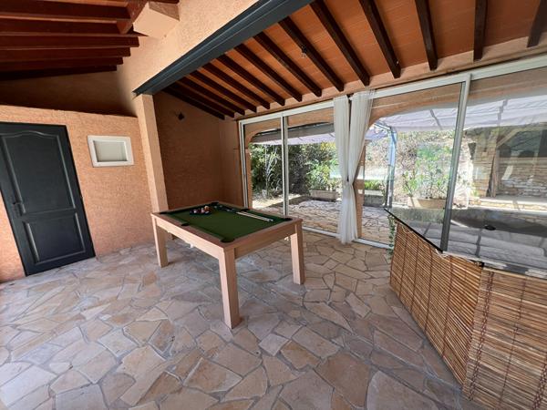 Rarissime ! Limoux maison 4 chambres sur parcelle d'environ 4000 m² avec piscine et pol hosse