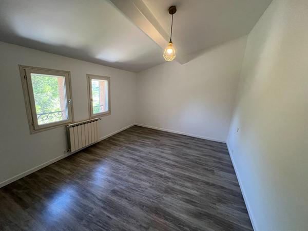 Rarissime ! Limoux maison 4 chambres sur parcelle d'environ 4000 m² avec piscine et pol hosse