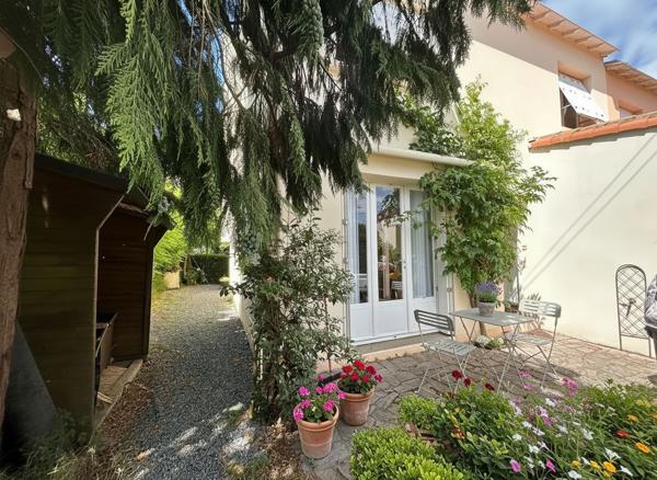 Maison Saint Herblain 5 pièces 103 m2 / 4 chambres avec vie de plain-pied.