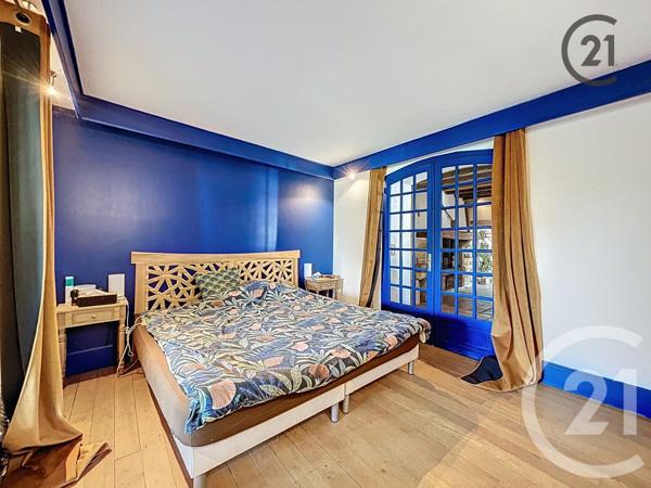 Maison à vendre  6 pièces - 353,83 m2 CANNES ECLUSE - 77