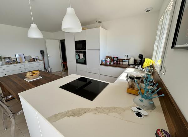 Proche CARCASSONNE, Villa contemporaine de 2024 avec jardin
