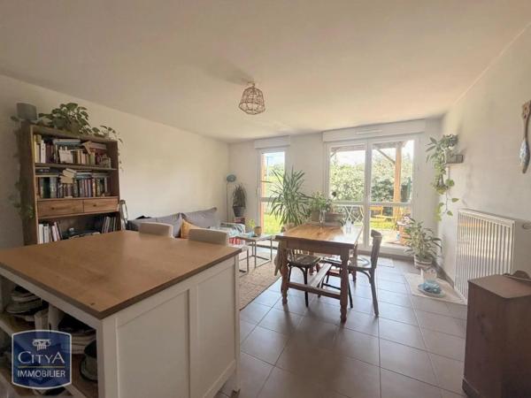 Appartement à louer 3 pièces 59.05m² Genay (69730)