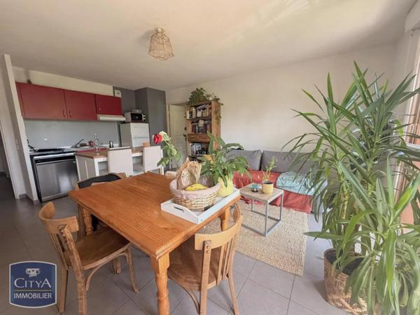 Appartement à louer 3 pièces 59.05m² Genay (69730)