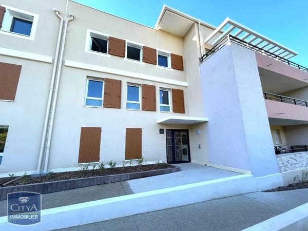 Appartement à louer 2 pièces 42.07m² Rousset (13790)