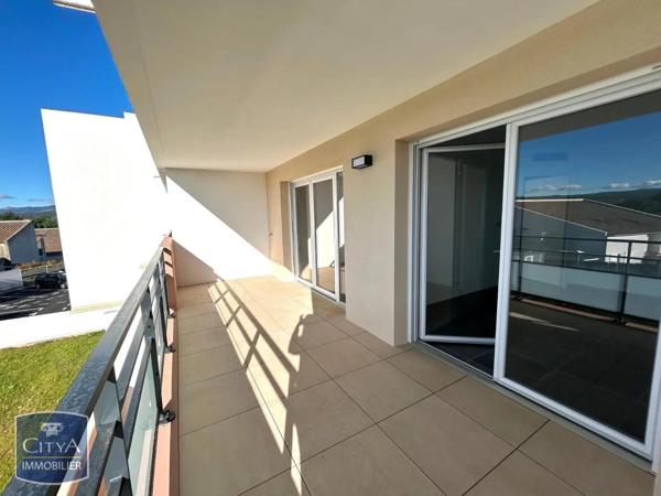 Appartement à louer 2 pièces 42.07m² Rousset (13790)