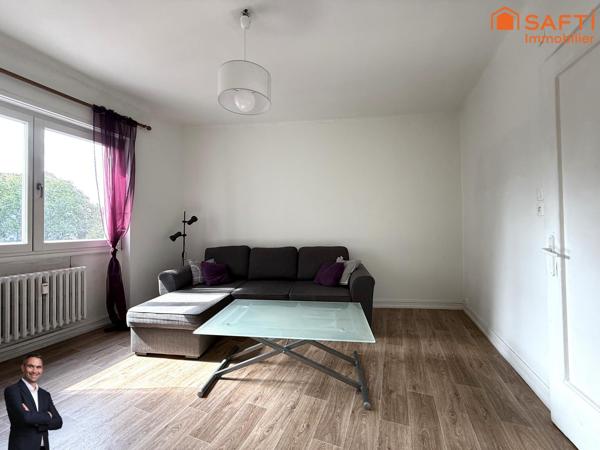 Superbe appartement de 2 pièces avec vue sur la Place d'Austerlitz disposant d'un balcon et d'une cave !